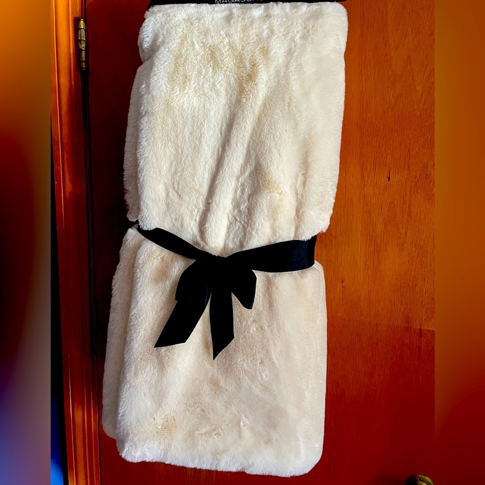 Soft white blanket. New with tags.